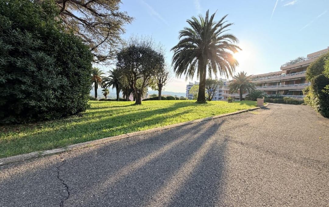 Annonces CANNES : Appartement | GRASSE (06130) | 82 m2 | 1 650 &euro; 