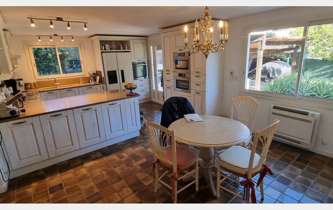 ESTATE SERVICE : Maison / Villa | CANNES (06400) | 230 m2 | 2 080 000 € 