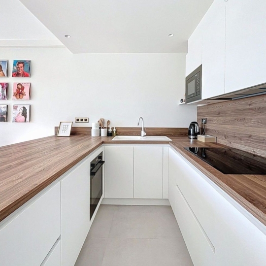  Annonces CANNES : Appartement | CANNES (06400) | 78 m2 | 750 000 &euro; 