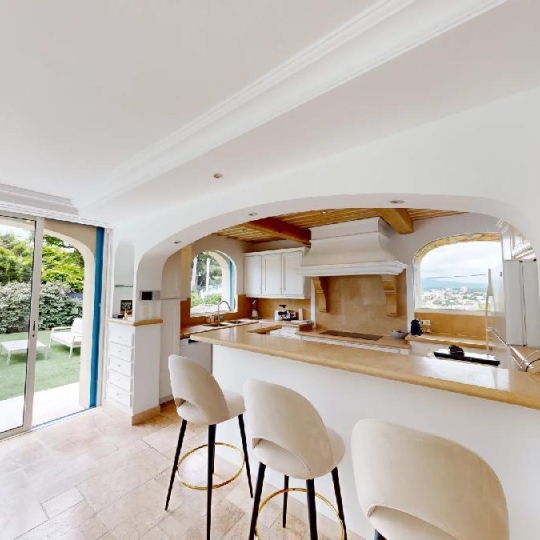  Annonces CANNES : Maison / Villa | CANNES (06400) | 200 m2 | 2 490 000 &euro; 