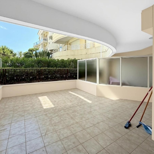  Annonces CANNES : Appartement | CANNES (06150) | 57 m2 | 420 000 &euro; 
