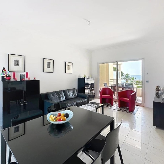  Annonces CANNES : Appartement | CANNES (06150) | 57 m2 | 440 000 &euro; 