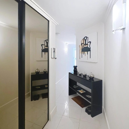  Annonces CANNES : Appartement | CANNES (06150) | 57 m2 | 440 000 &euro; 