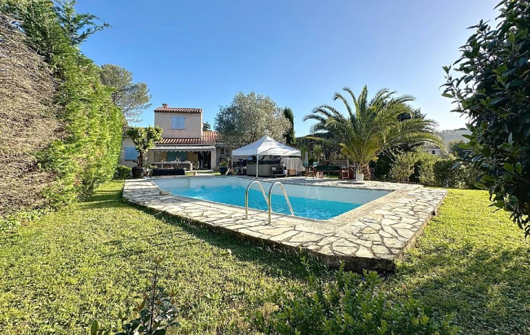 Annonces CANNES : Maison / Villa | MOUGINS (06250) | 106 m2 | 790 000 &euro; 