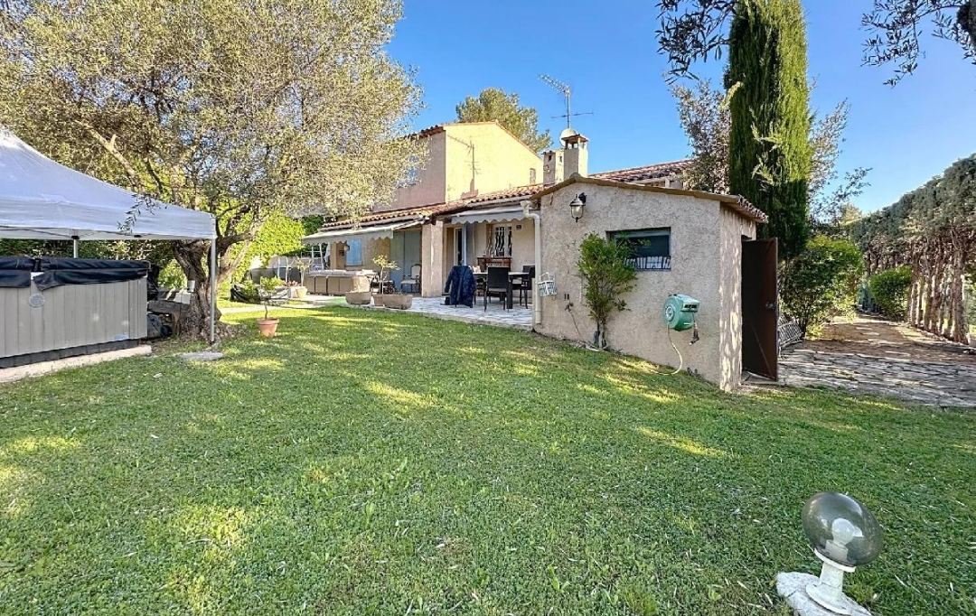Annonces CANNES : Maison / Villa | MOUGINS (06250) | 106 m2 | 790 000 &euro; 