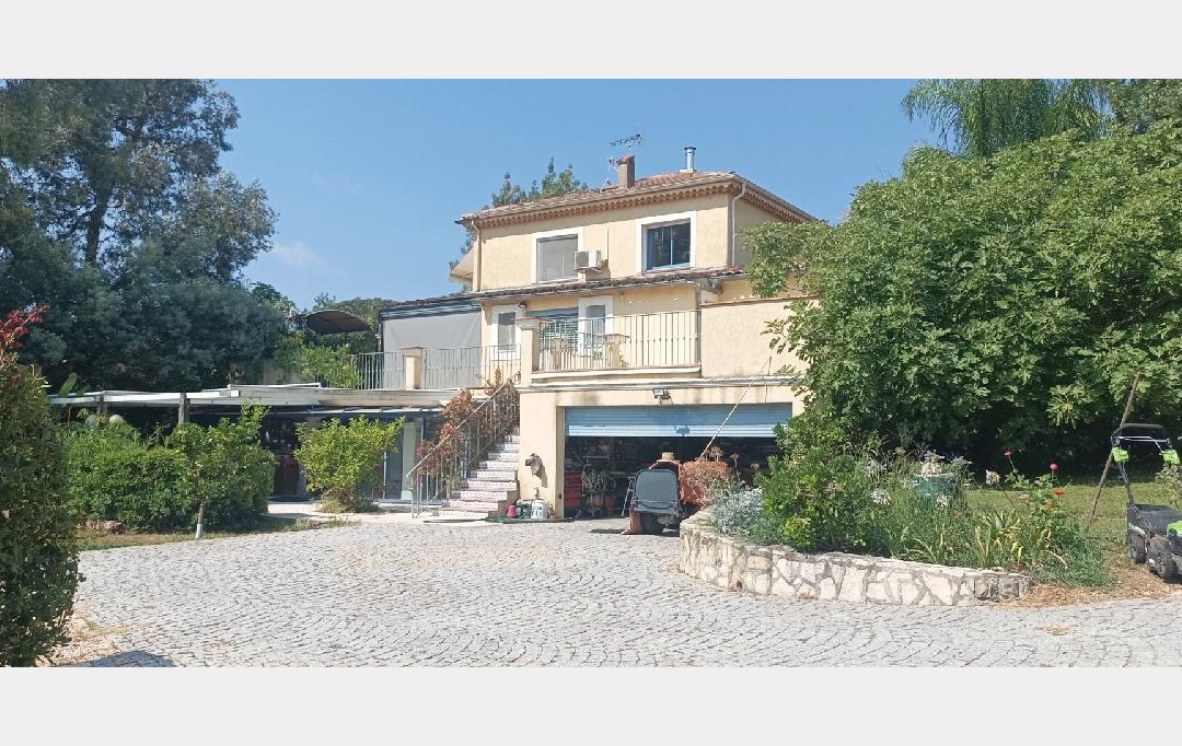 Annonces CANNES : Maison / Villa | LA ROQUETTE-SUR-SIAGNE (06550) | 240 m2 | 1 272 000 &euro; 